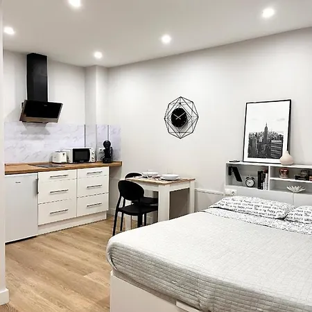 Urban Parking Gratuito Cercano Apartman *